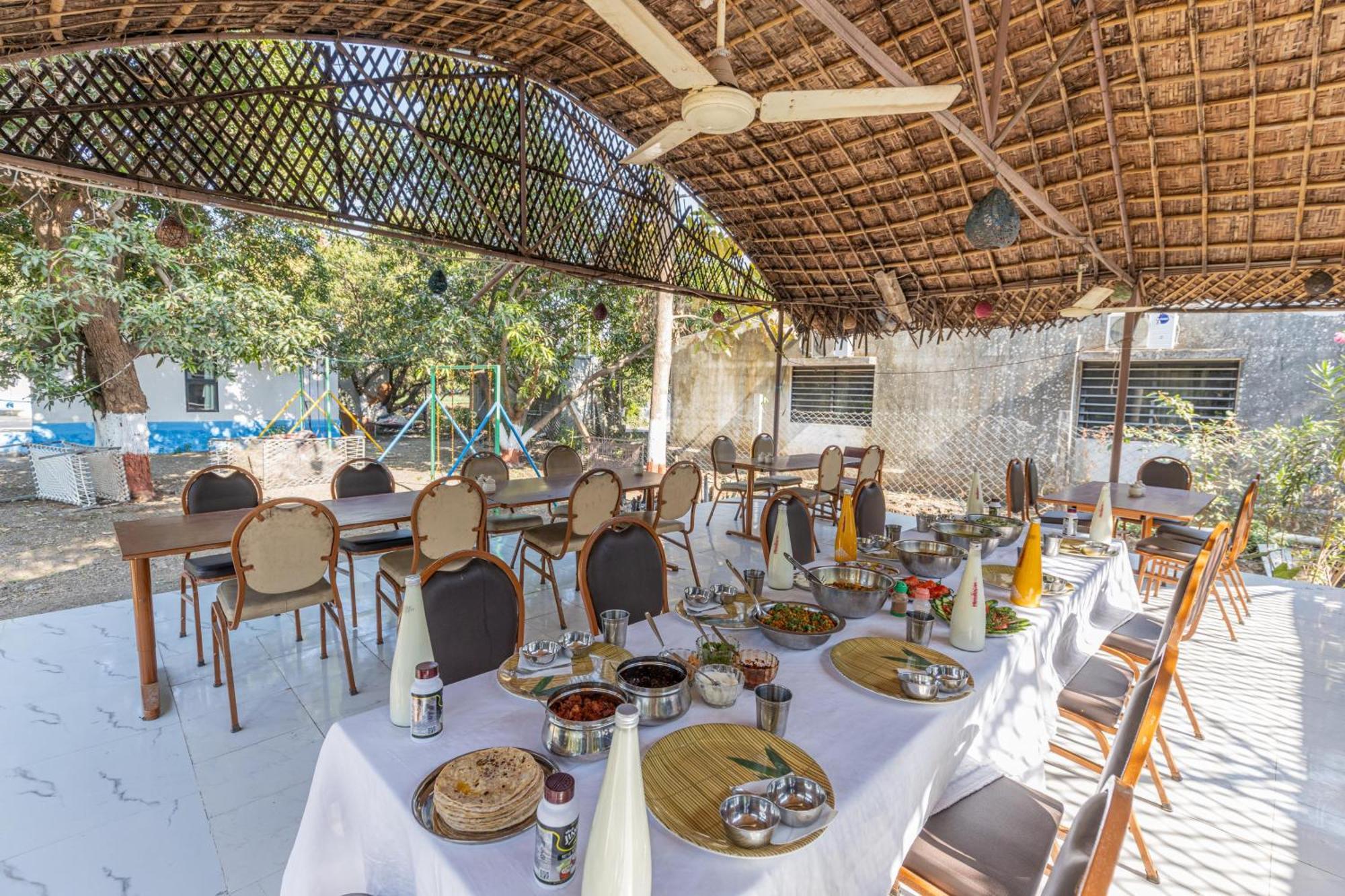 Gir County Resort Sasan Gir Buitenkant foto